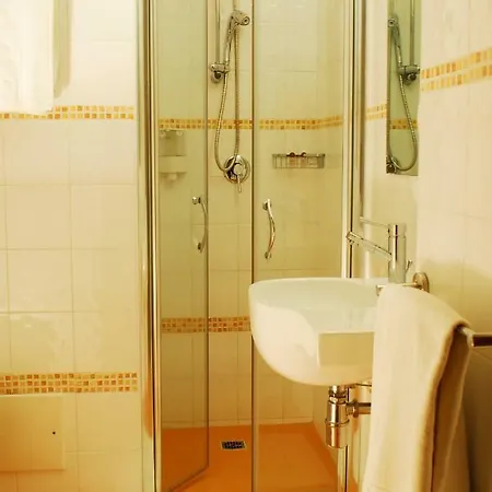 Club Astor Szálloda 4*
