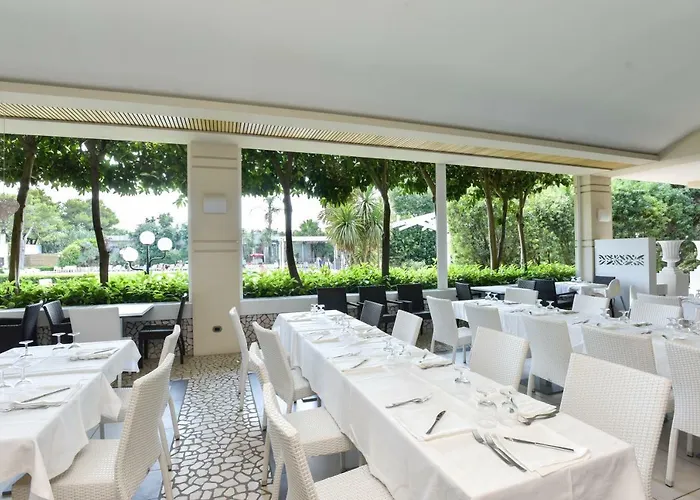 Szálloda Club Astor 4*