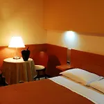 Club Astor Hotel 4*