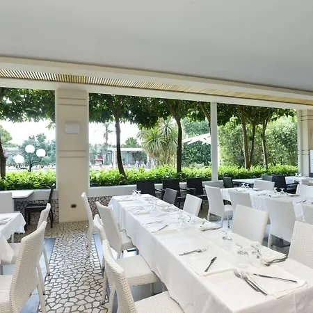 Hotel Club Astor 4*