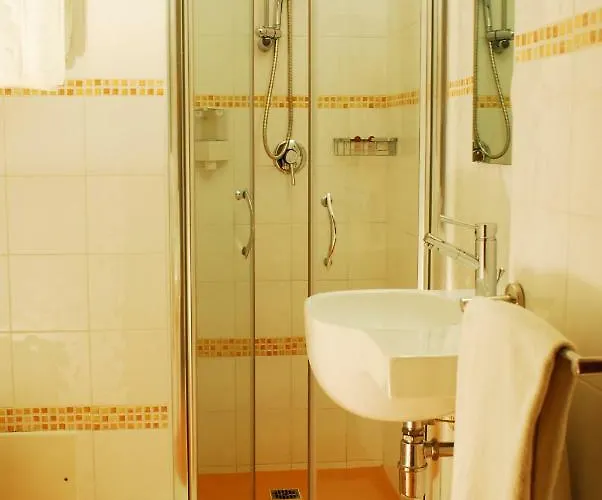 Club Astor Hotel 4*